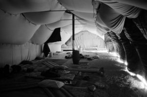 4_4_mitzpe-ramon---silent-arrow-big-tent-r